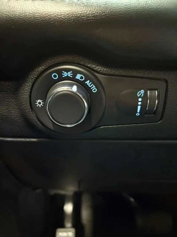 2023 Dodge Durango SXT Sport photo 8