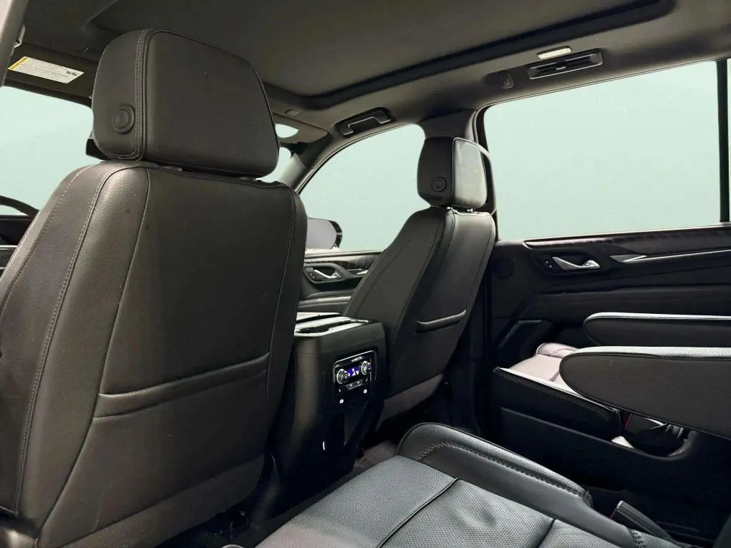 2023 Gmc Yukon XL Denali photo 6