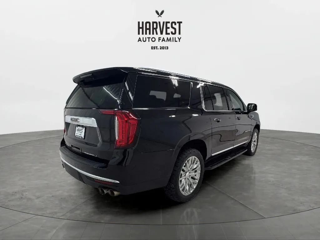 2023 Gmc Yukon XL Denali photo 3