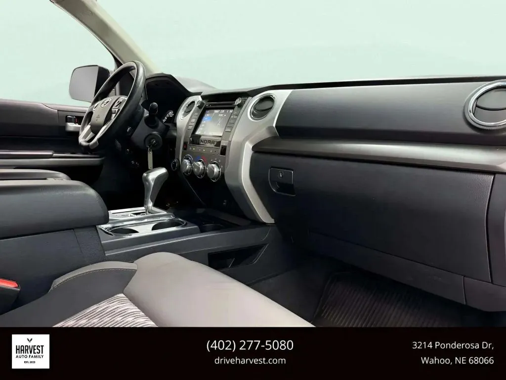 2018 Toyota Tundra SR5 photo 4
