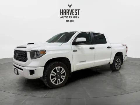 White 2018 Toyota Tundra CrewMax SR5 Pickup 4D 5 1/2 ft for sale in Wahoo, NE