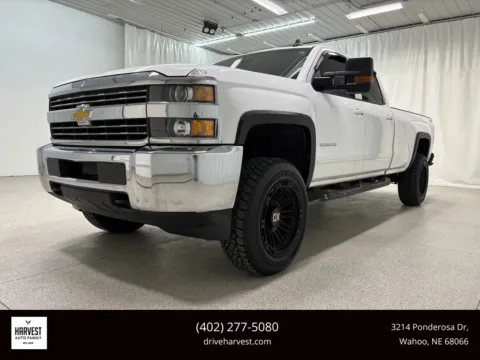 White 2015 Chevrolet Silverado 2500 HD Crew Cab LT Pickup 4D 8 ft for sale in Wahoo, NE