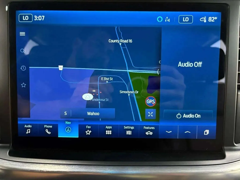 2022 Ford F-150 Lariat photo 21