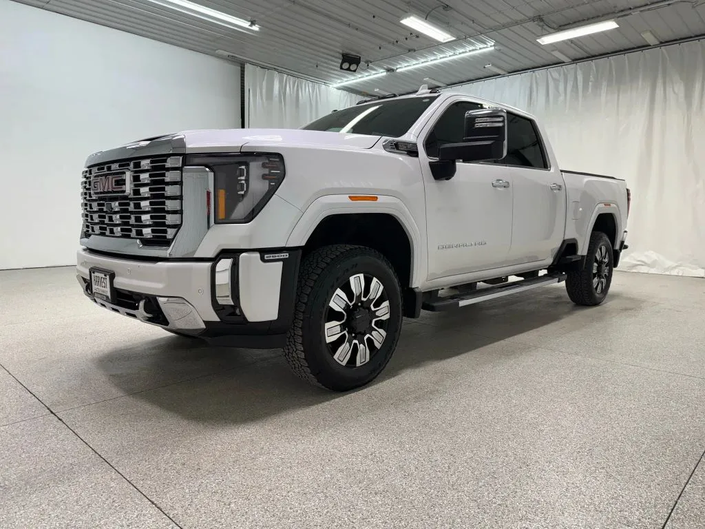 White 2024 GMC Sierra 2500 HD Crew Cab Denali Pickup 4D 6 1/2 ft for sale in Wahoo, NE