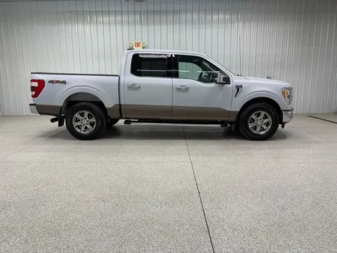 More photos of 2021 Ford F-150 SuperCrew Cab Lariat Pickup 4D 5 1/2 ft at Harvest Auto Family, NE