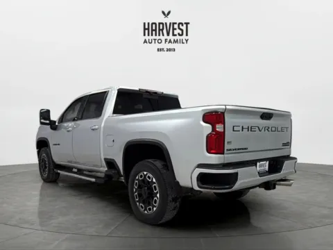 More photos of 2022 Chevrolet Silverado 2500 HD Crew Cab High Country Pickup 4D 6 1/2 ft at Harvest Auto Family, NE