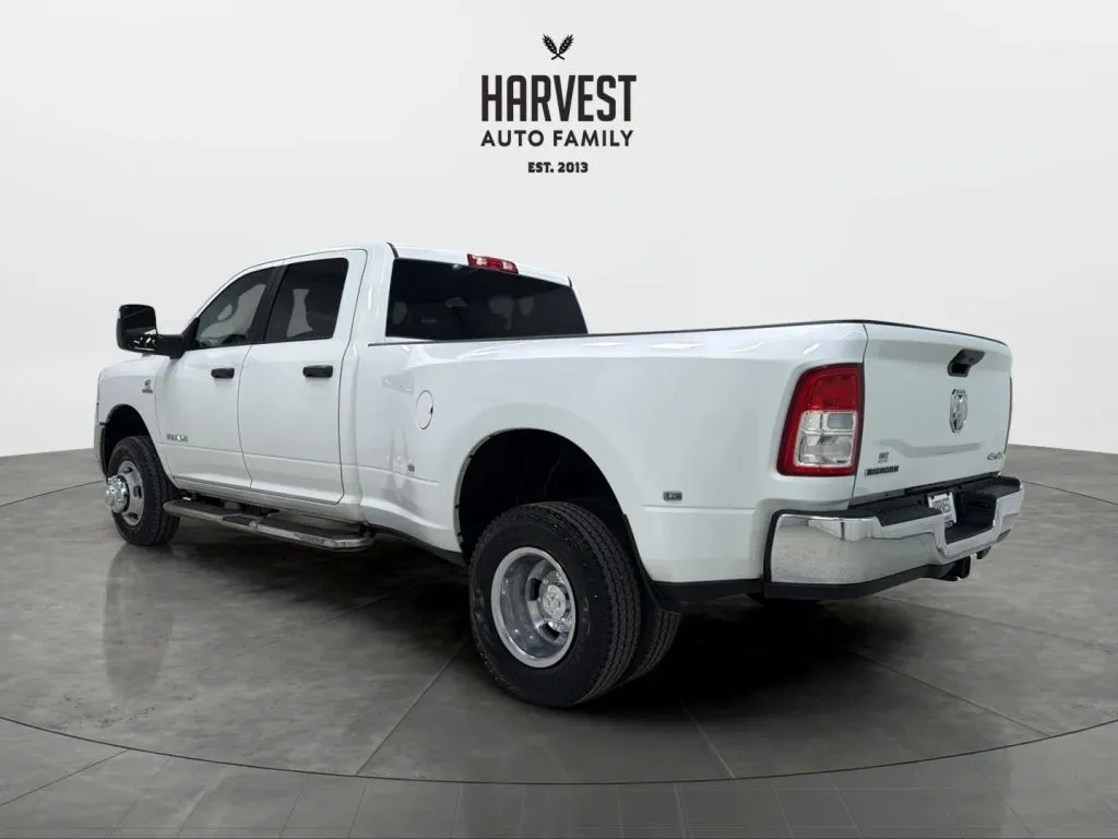 2024 Ram 3500 Big Horn photo 2