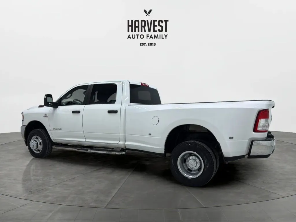 2024 Ram 3500 Big Horn photo 19
