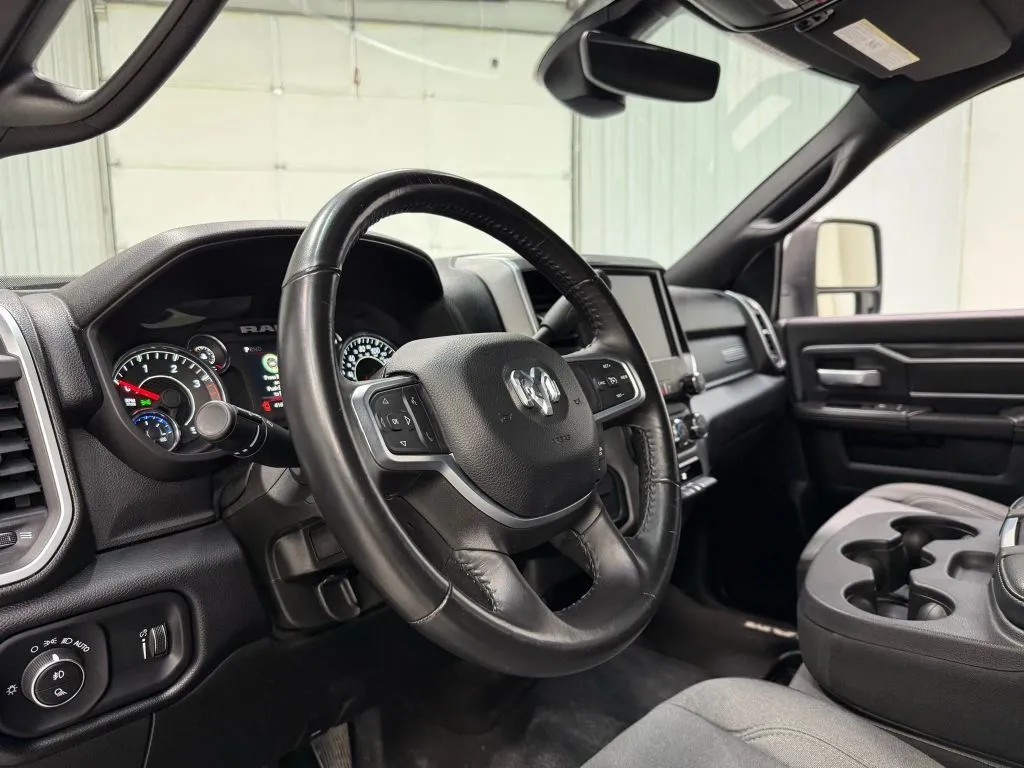 2024 Ram 3500 Big Horn photo 22