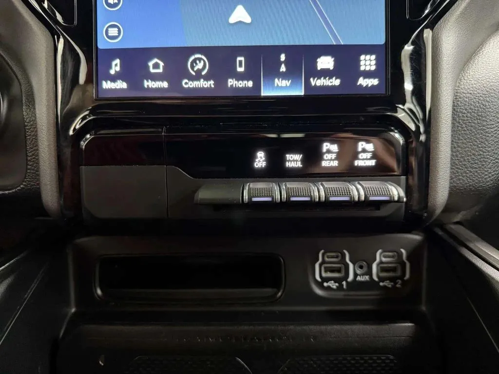 2022 Ram 1500 Rebel photo 14