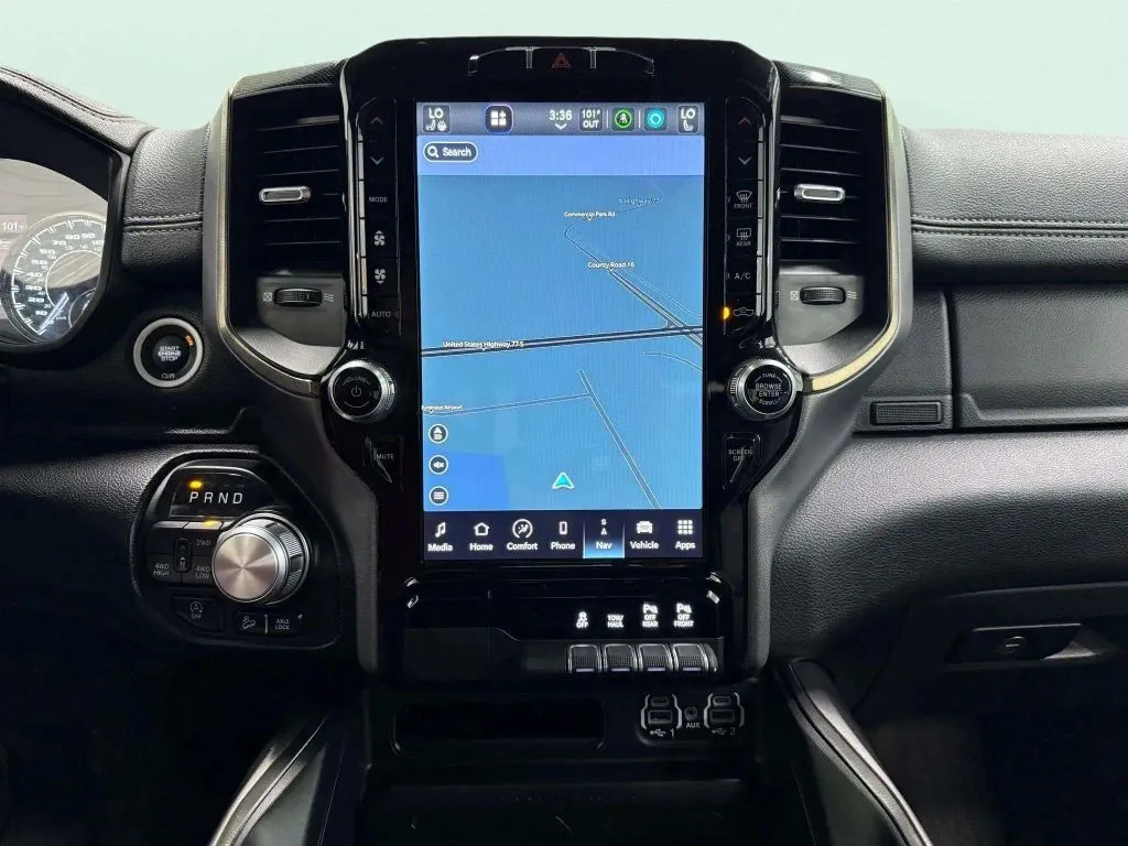 2022 Ram 1500 Rebel photo 13