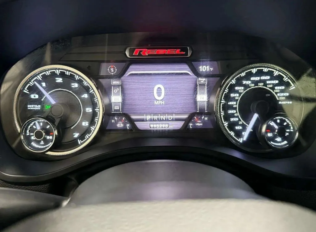 2022 Ram 1500 Rebel photo 4