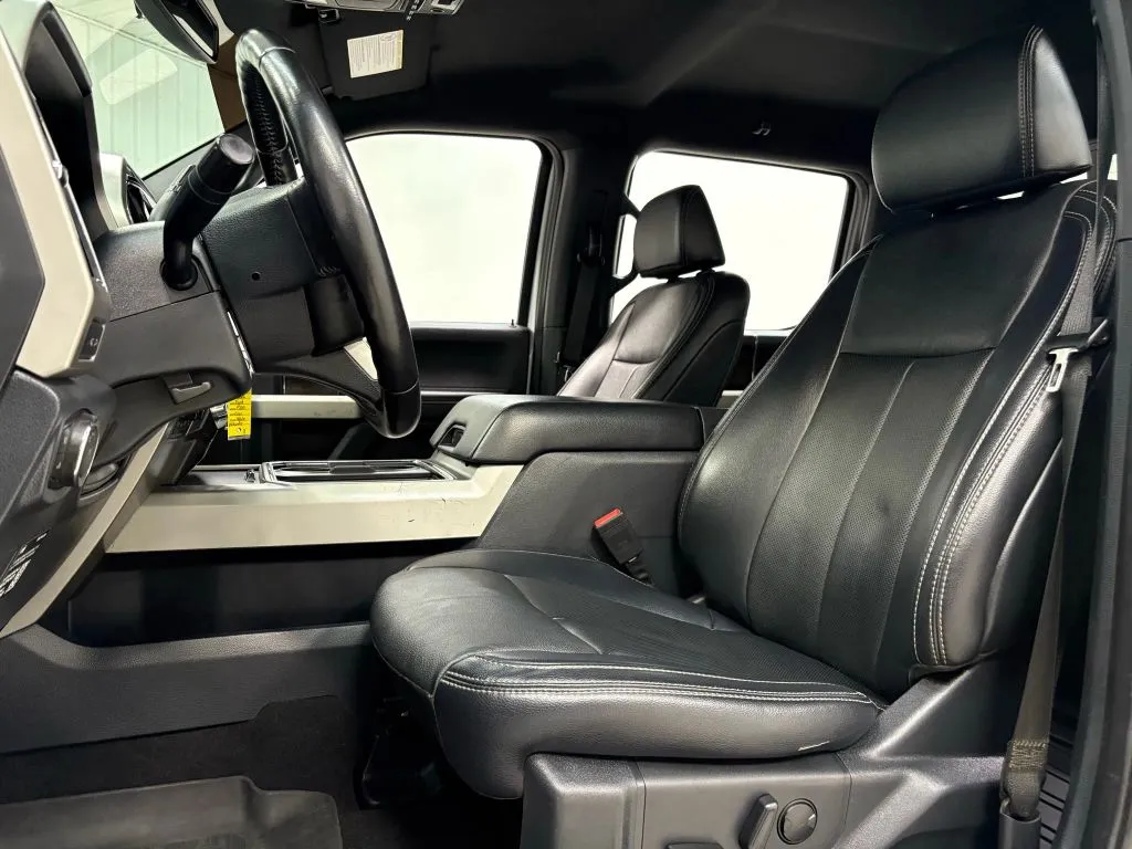 2022 Ford F-250 photo 25