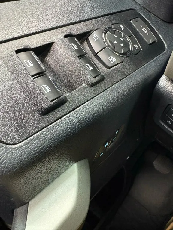 2022 Ford F-250 photo 9
