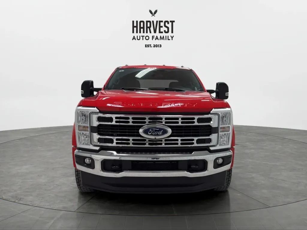 2024 Ford F-450 photo 16