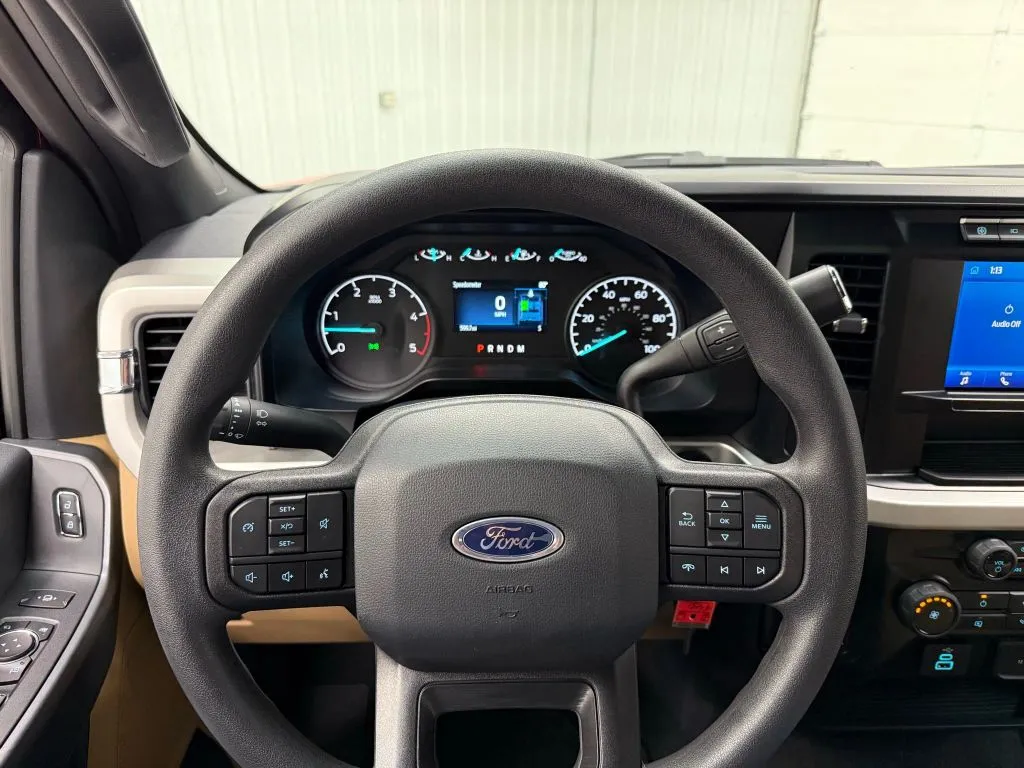 2024 Ford F-450 photo 19