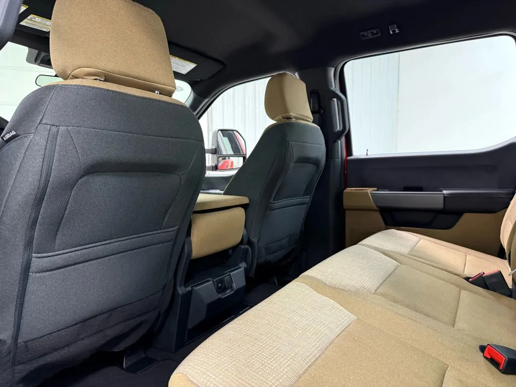 2024 Ford F-450 photo 18