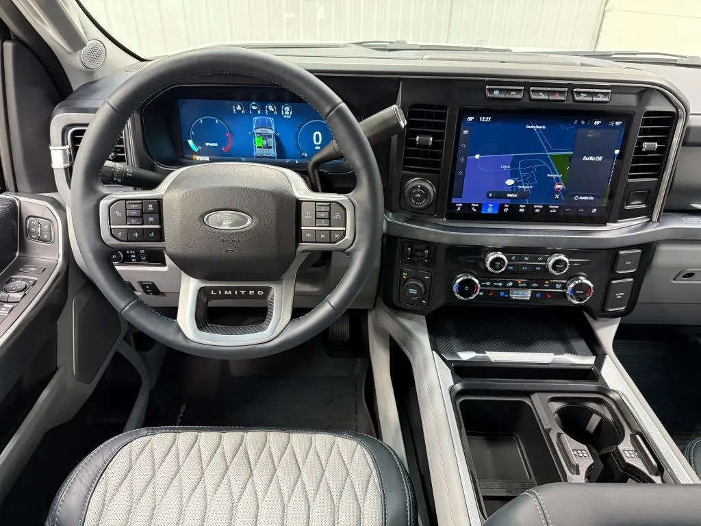2024 Ford F-450 photo 19