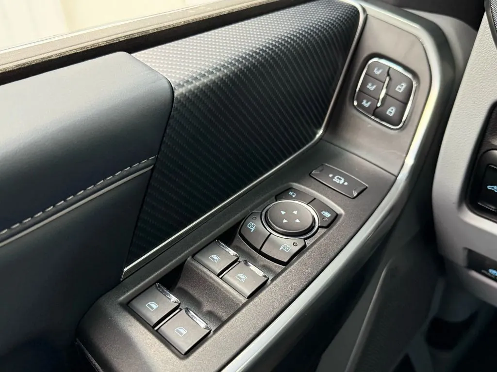 2024 Ford F-450 photo 35