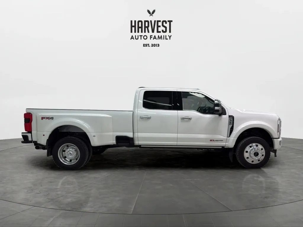 2024 Ford F-450 photo 15