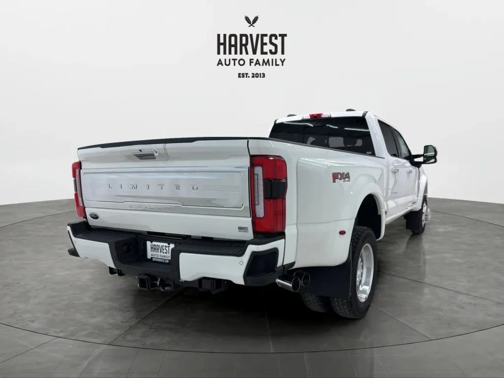 2024 Ford F-450 photo 26