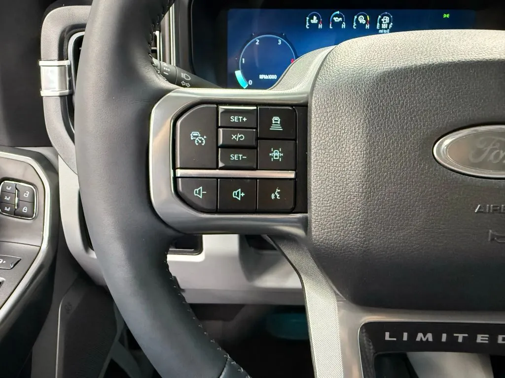 2024 Ford F-450 photo 12