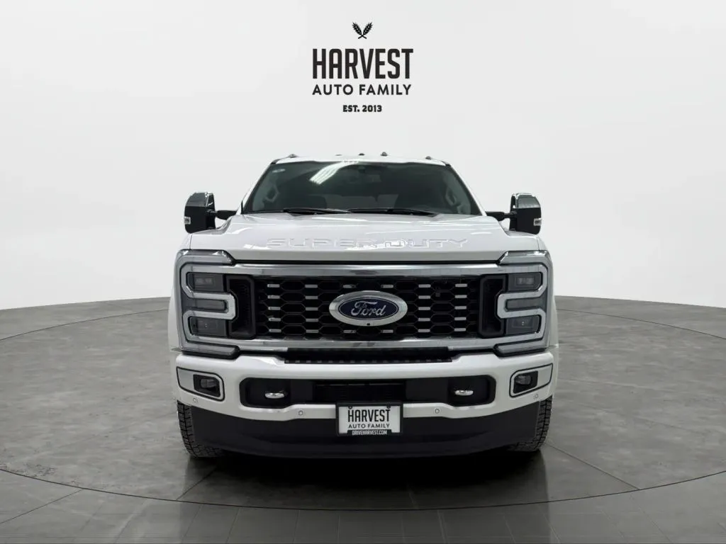2024 Ford F-450 photo 16