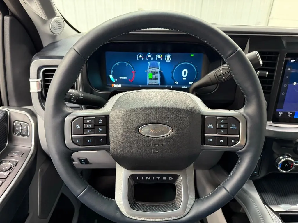 2024 Ford F-450 photo 31