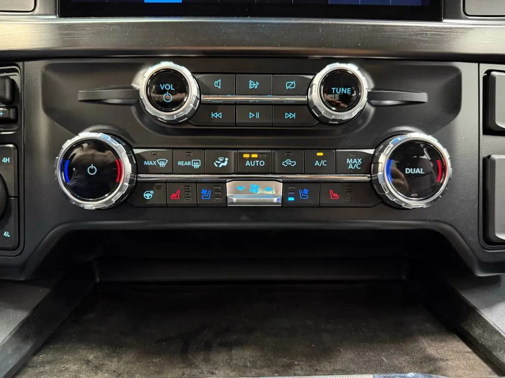 2024 Ford F-350 photo 10