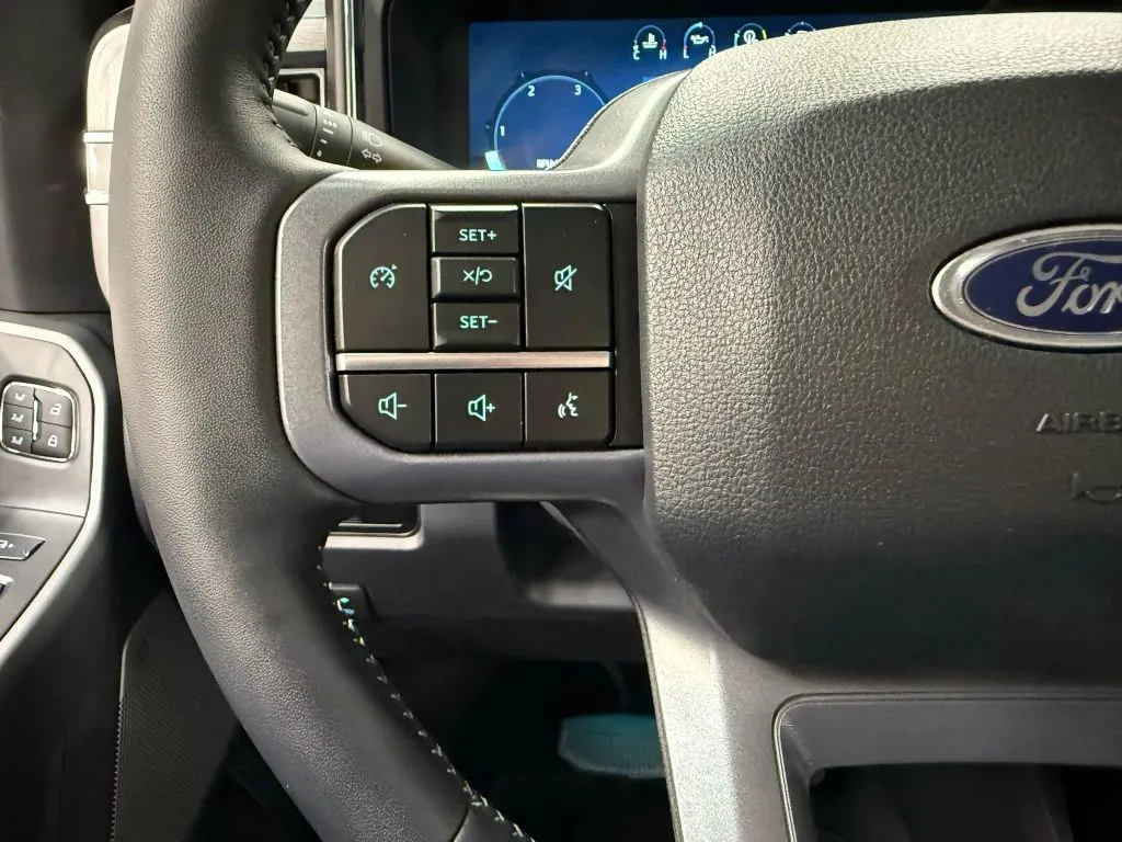 2024 Ford F-350 photo 34
