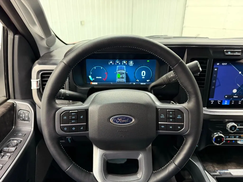 2024 Ford F-350 photo 29