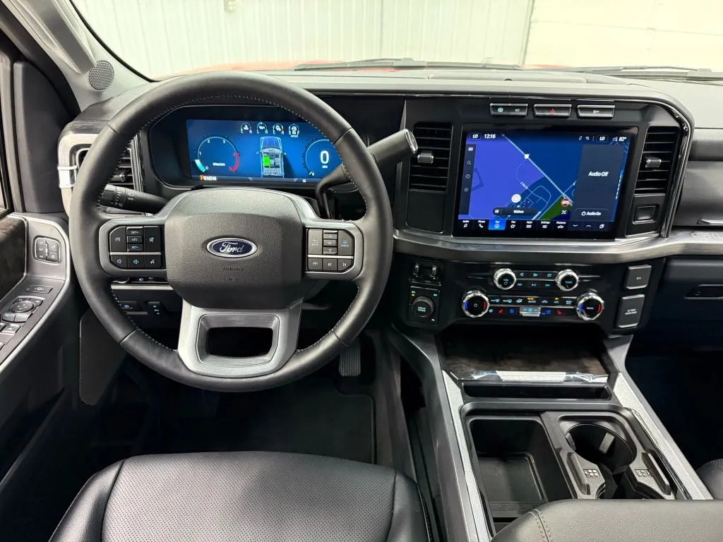 2024 Ford F-350 photo 19