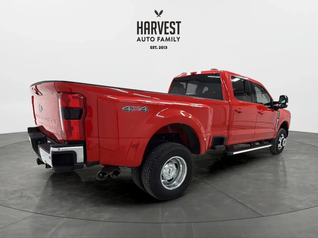 2024 Ford F-350 photo 3