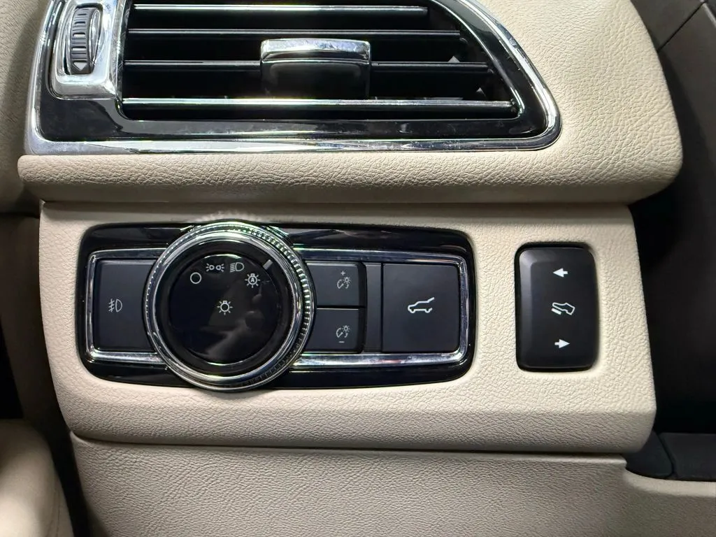 2021 Lincoln Navigator Reserve photo 11