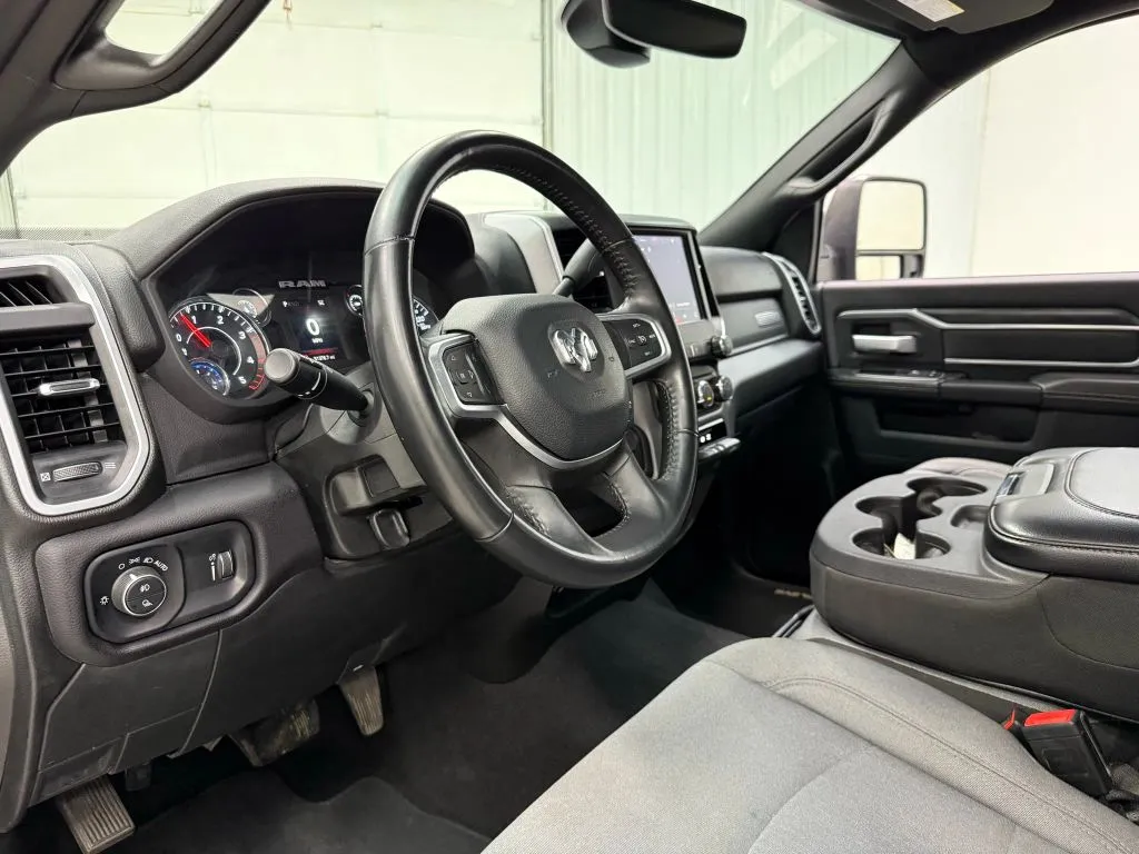 2024 Ram 2500 Big Horn photo 24
