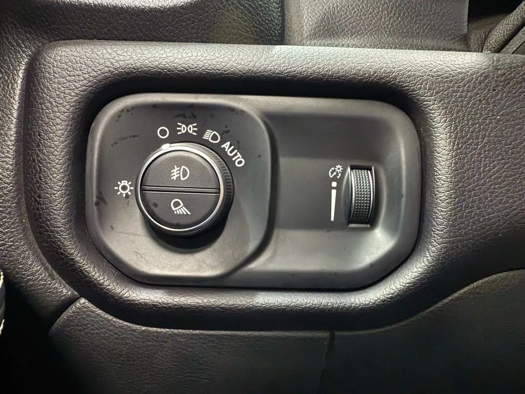 2024 Ram 2500 Big Horn photo 29