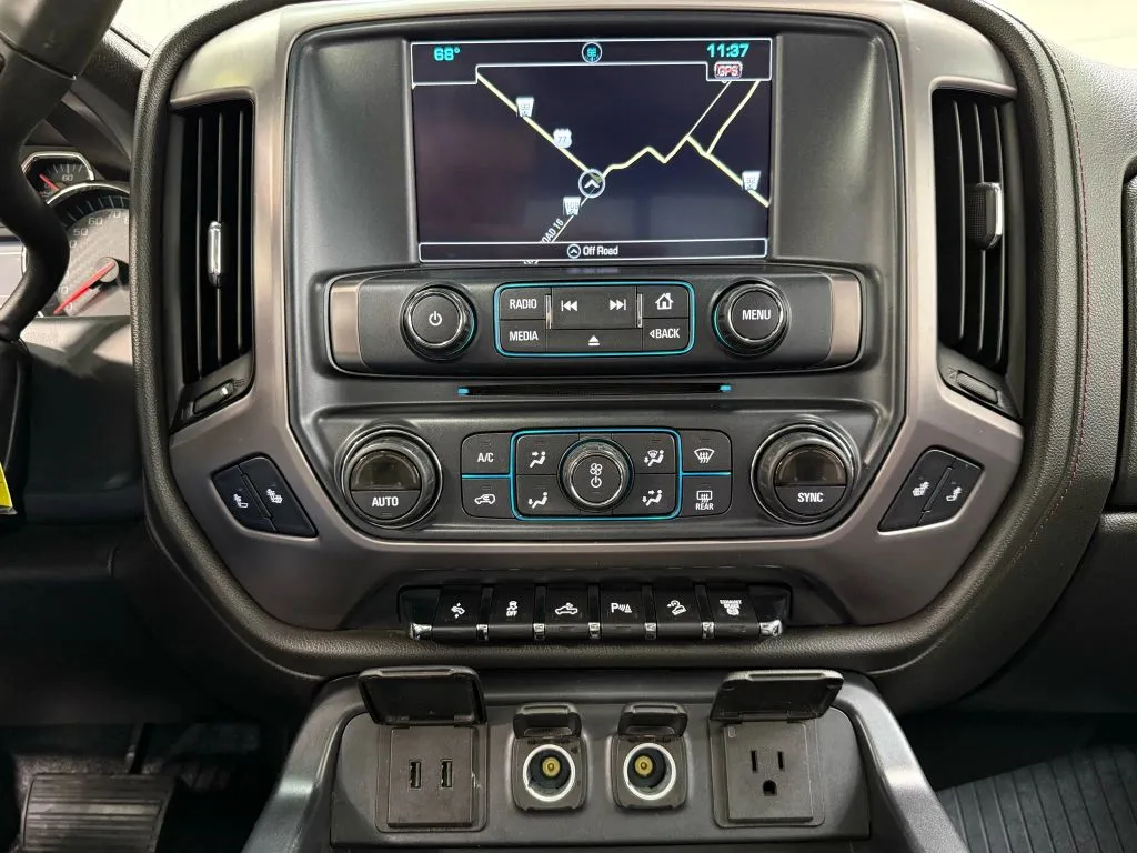 2017 Gmc Sierra 2500 HD SLT photo 28