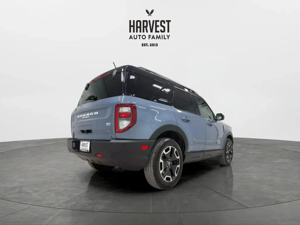 2024 Ford Bronco Sport Outer Banks photo 2