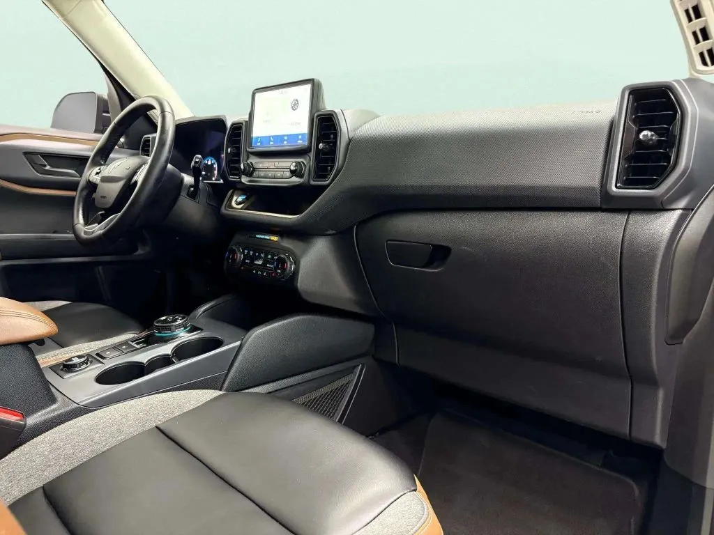 2024 Ford Bronco Sport Outer Banks photo 4