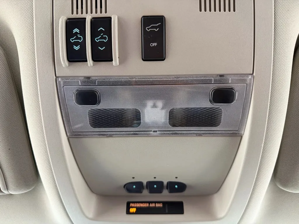 2010 Gmc Yukon Denali photo 19