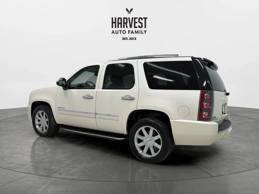2010 Gmc Yukon Denali photo 20
