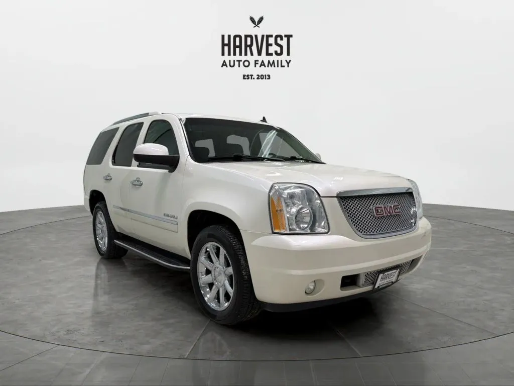 2010 Gmc Yukon Denali photo 3