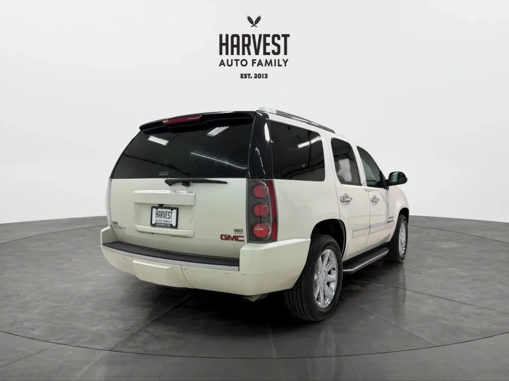2010 Gmc Yukon Denali photo 21