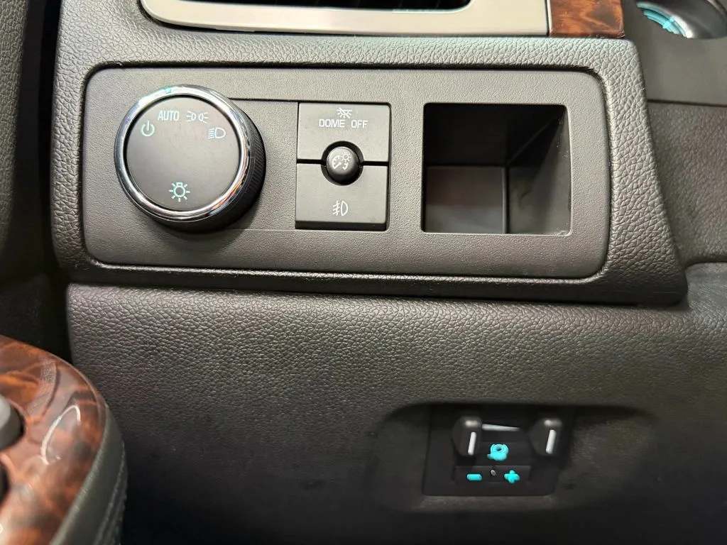 2010 Gmc Yukon Denali photo 8