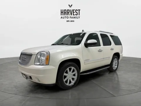 White 2010 GMC Yukon Denali Sport Utility 4D for sale in Wahoo, NE