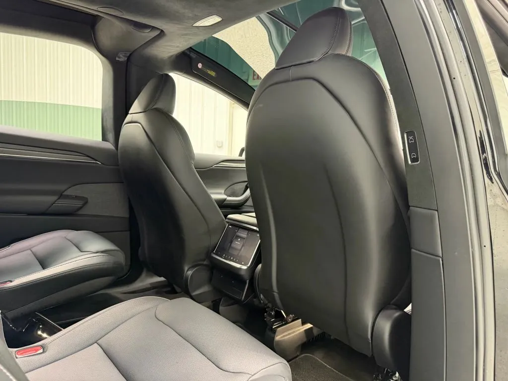 2024 Tesla Model X Plaid photo 21