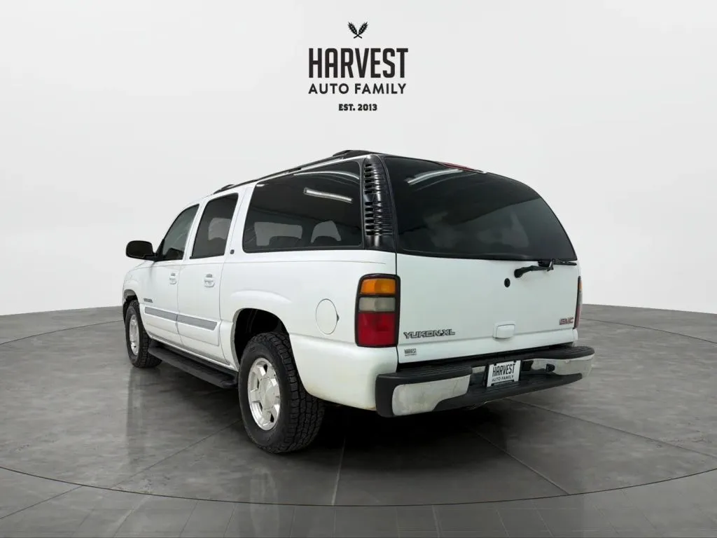 2005 Gmc Yukon XL 1500 SLT photo 2