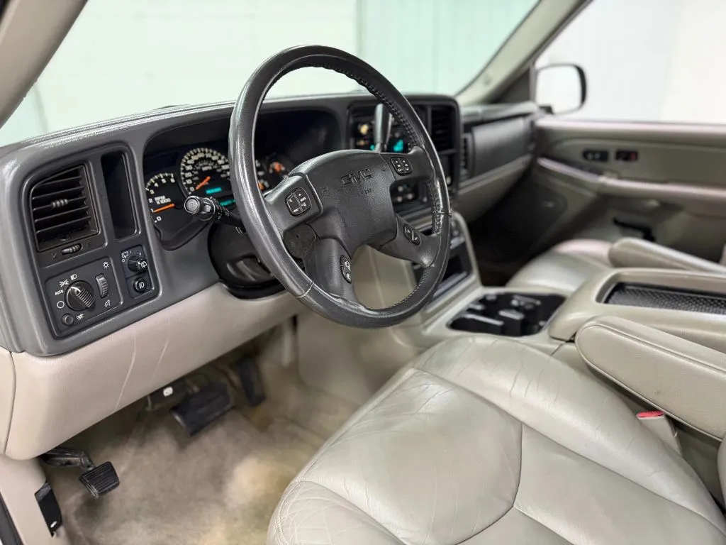 2005 Gmc Yukon XL 1500 SLT photo 21