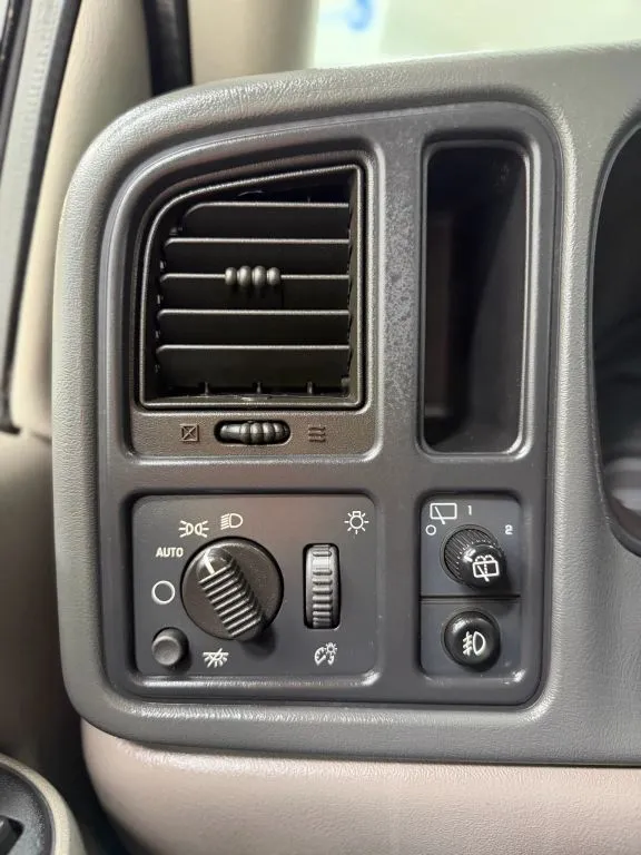 2005 Gmc Yukon XL 1500 SLT photo 17