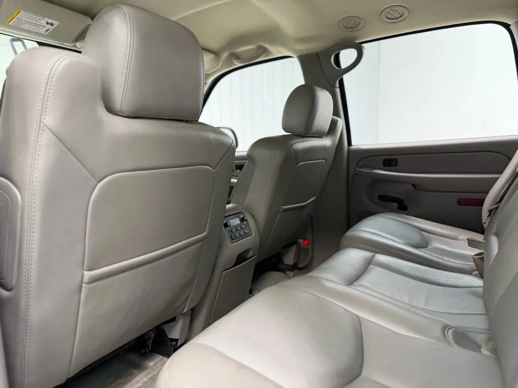2005 Gmc Yukon XL 1500 SLT photo 6